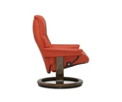 Stressless® Mayfair Recliner & Ottoman With Classic Base 22 Stressless® Mayfair Recliner & Ottoman With Classic Base -Quality Furniture Store E05 19 63067