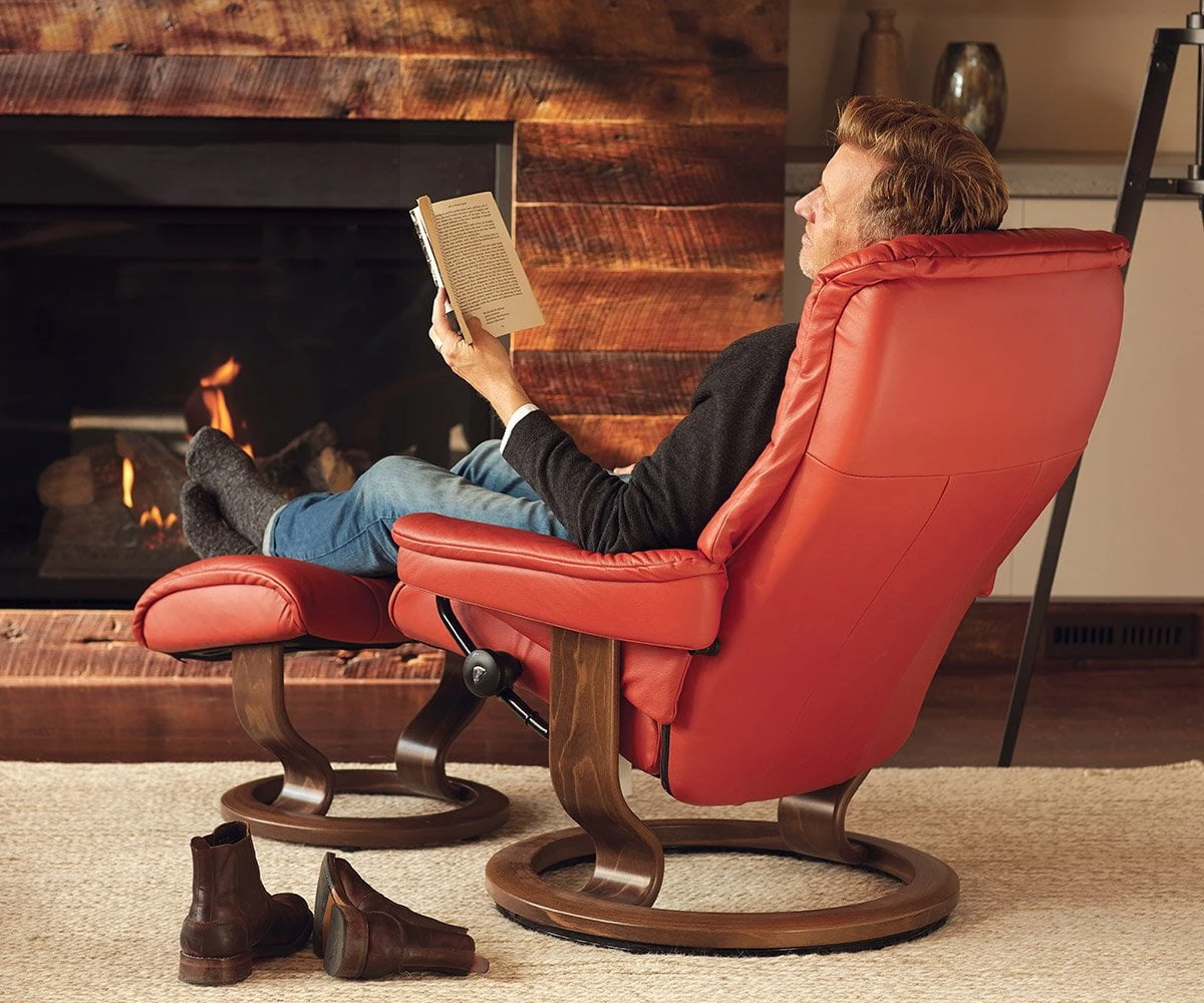 Stressless® Mayfair Recliner & Ottoman With Classic Base 5 Stressless® Mayfair Recliner & Ottoman With Classic Base - Image 3